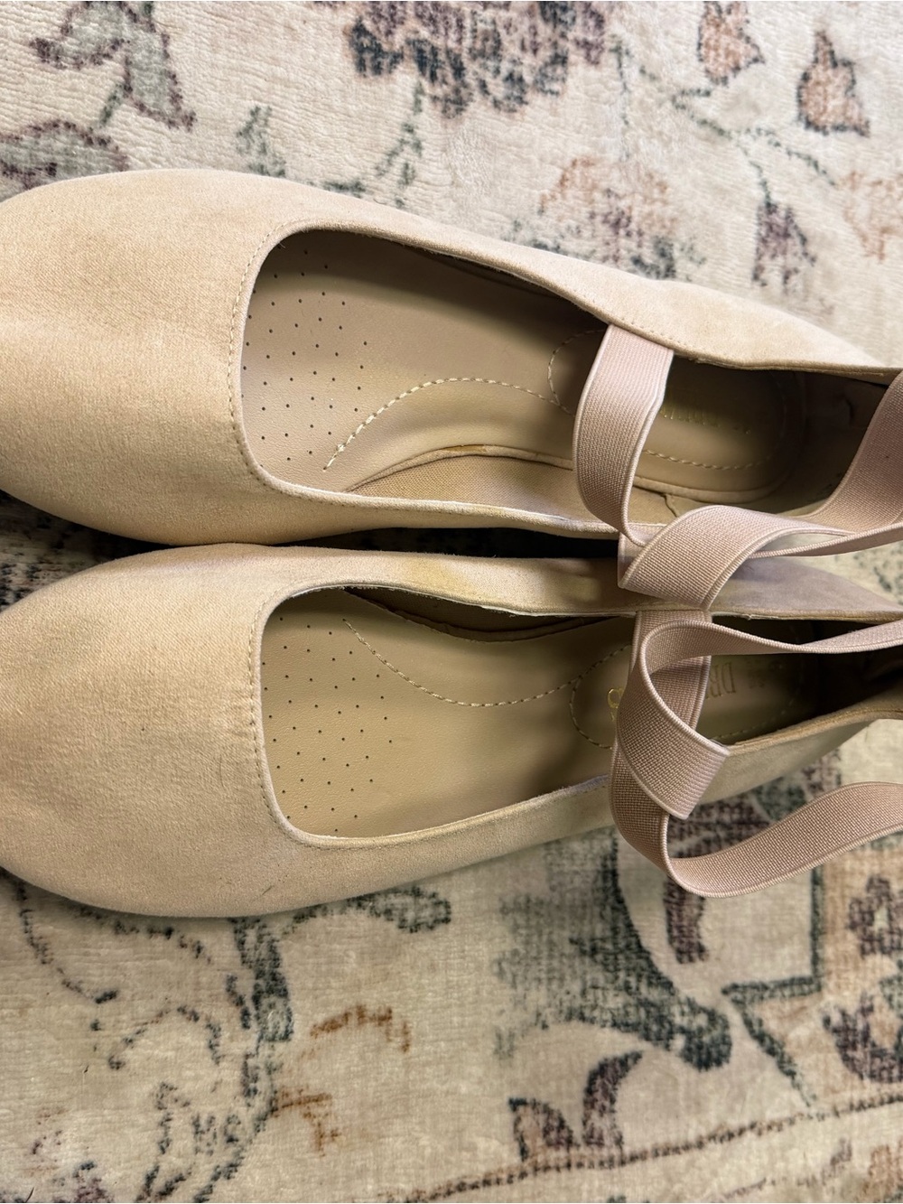 Dream Pairs Blush Suede Ballet Flats with Ankle Wrap